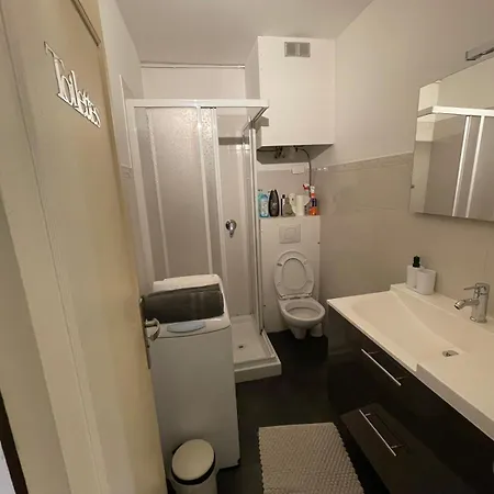 Apartman Beau A 50m De La