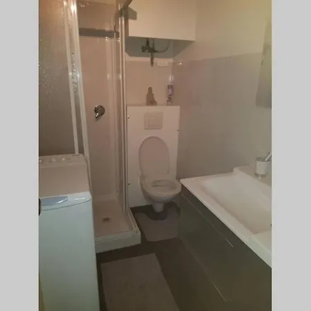 Beau A 50m De La Апартаменты Ницца